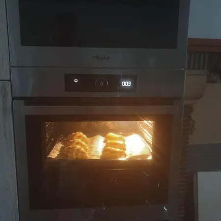 Oda ve Kahvaltı De Villee *