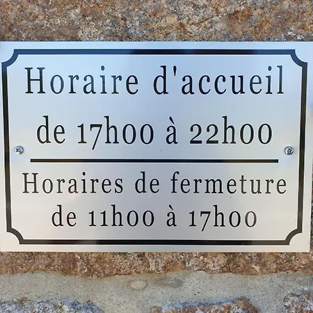 De Villee * Saint-Georges-de-Gréhaigne